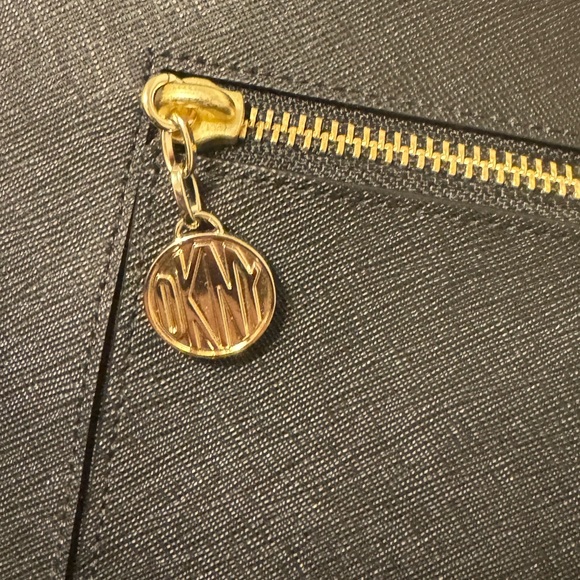 DKNY Black Leather Envelope hand bag Clutch - Picture 3 of 8